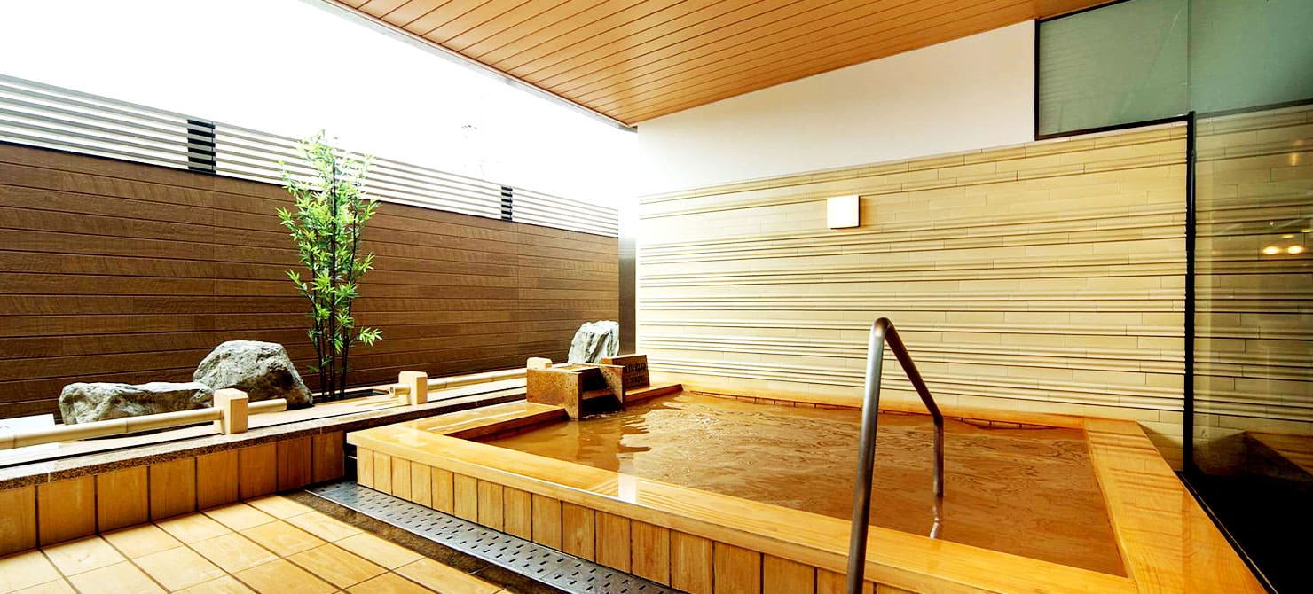 长良川温泉被评选为“日本温泉100选”之一。
