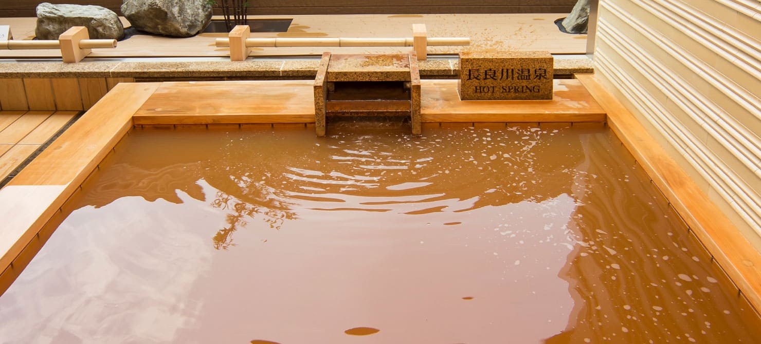 长良川温泉被评选为“日本温泉100选”之一。